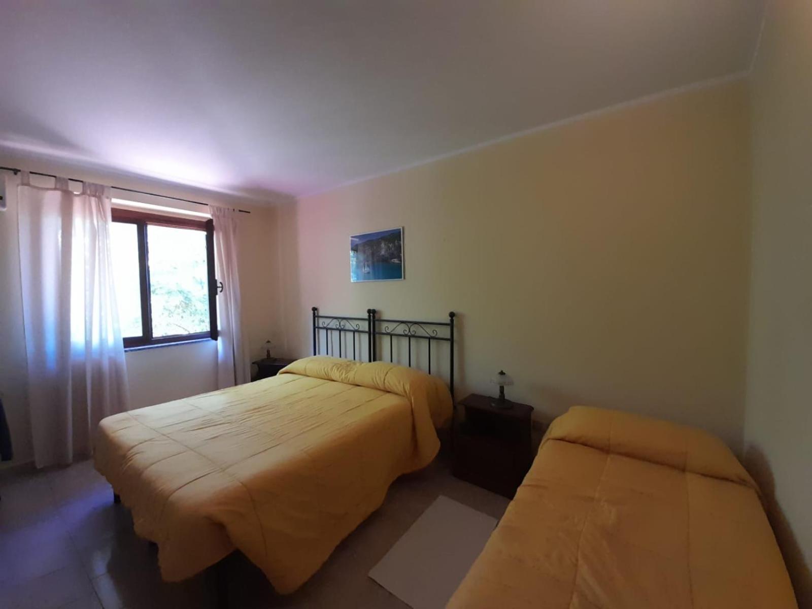Hotel Sant'elene Dorgali Buitenkant foto